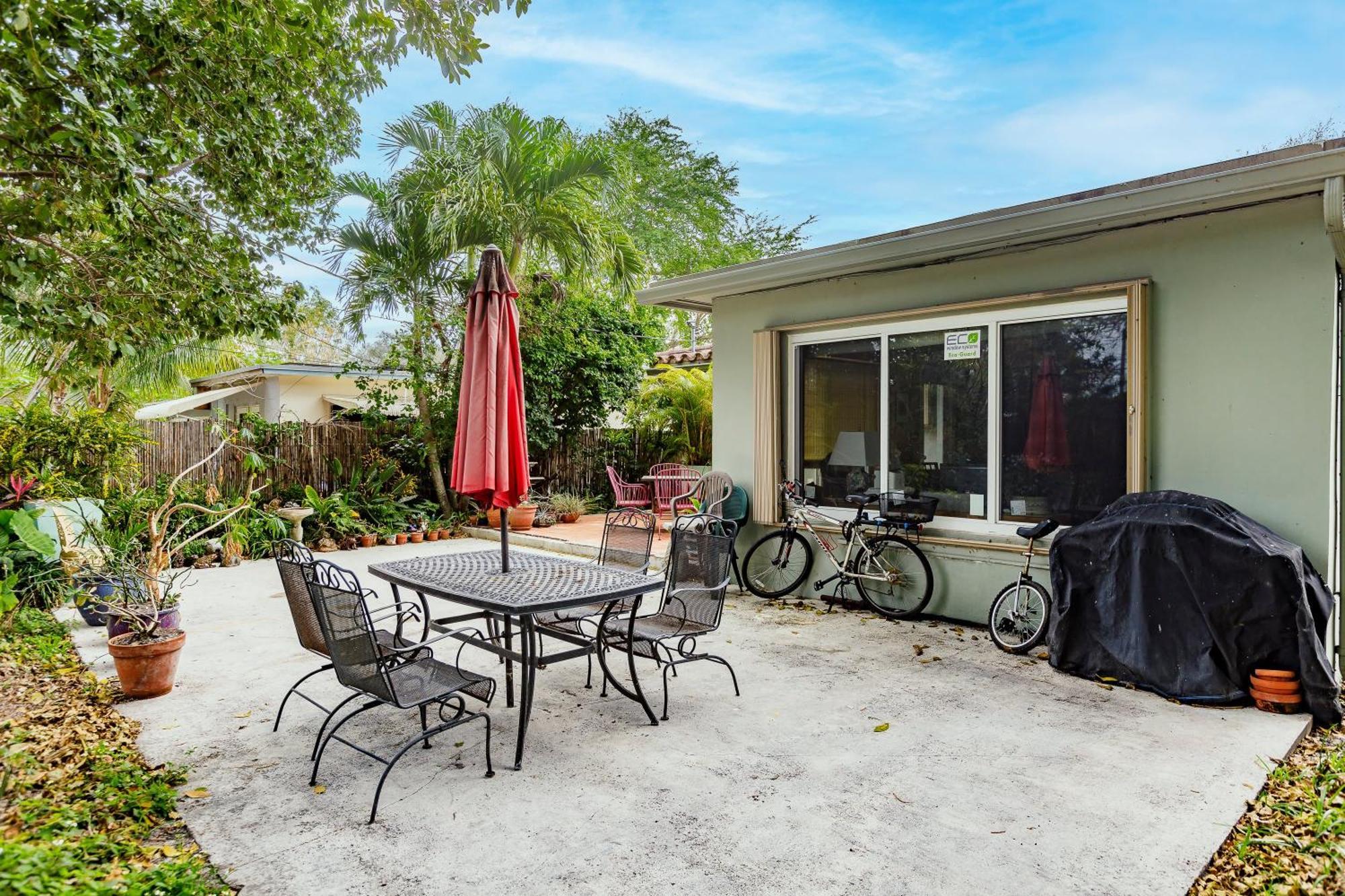 Uhost Ai - Updated 1B1B Hideaway - Sleeps 3 Hollywood Eksteriør bilde