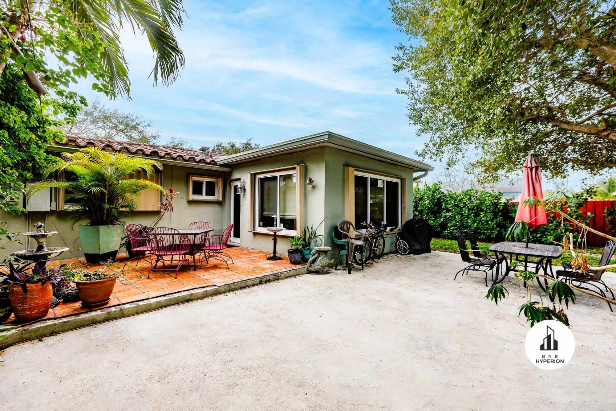Uhost Ai - Updated 1B1B Hideaway - Sleeps 3 Hollywood Eksteriør bilde
